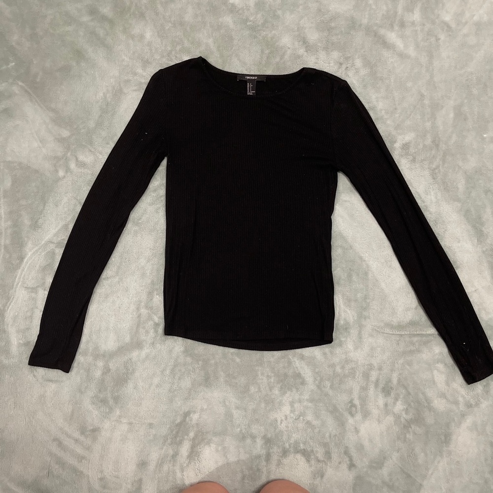 Black ribbed sweater